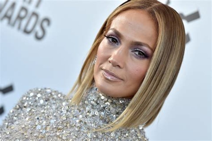 The Best Celebrity Swimsuit Photos—And How They Got Fit — Celebwell