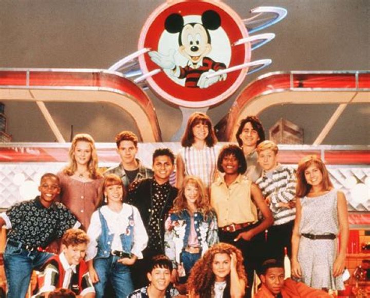Was Jessica Simpson on Mickey Mouse Club? – Celebrity