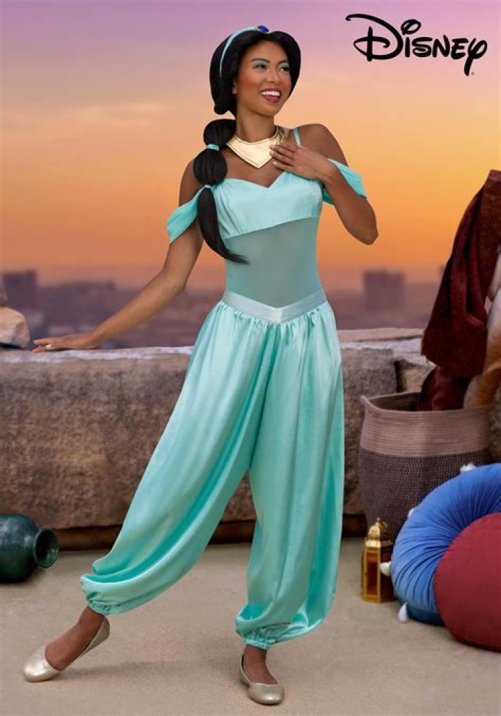 What color does Princess Jasmine wear? – Celebrity