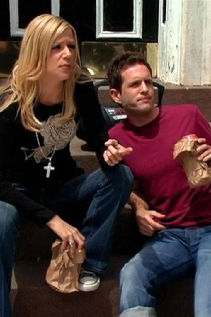 What Episode Did Dee And Dennis Smoke Crack? – Celebrity