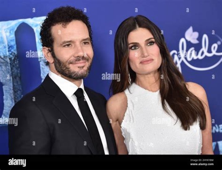 Who are Aaron Lohr parents? – Celebrity
