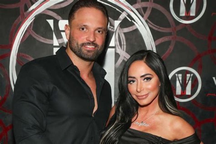 Who is Chris Larangeira, Angelina Pivarnick’s Husband? Age, Height, Net-Worth