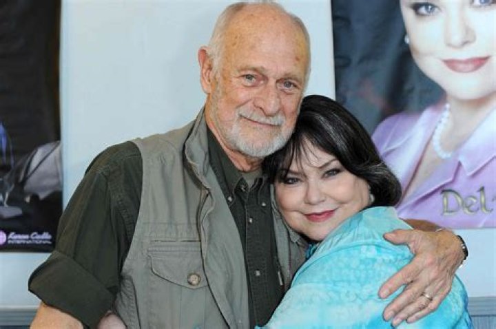 Who is Delta Burke married to? – Celebrity