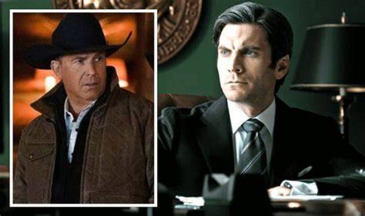 Why Did The Duttons Adopt Jamie? – Celebrity