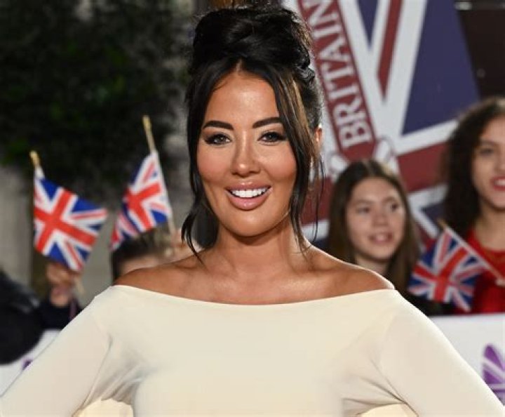 Yazmin Oukhellou in Bathing Suit Says "Good Morning" — Celebwell